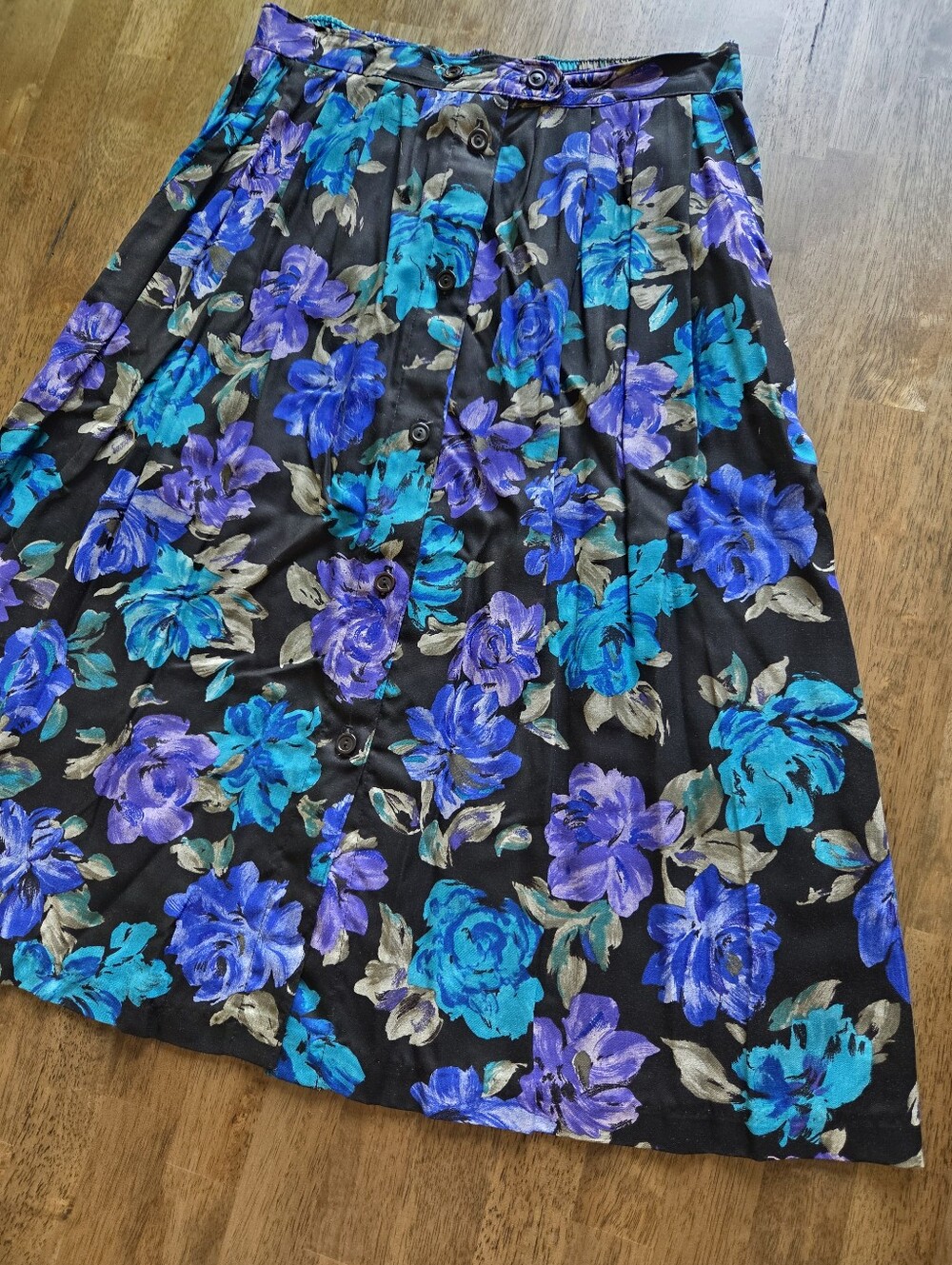 Vintage Floral Button-Front A-Line Midi Skirt